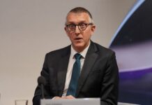 Britain’s bank regulator expects ‘quite significant disruption’ from latest AI models