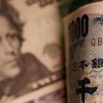 Dollar firms to one-week high as Gulf tensions flare, yen nears intervention zone