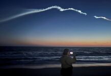Exclusive-Pentagon spars with SpaceX over Starlink price hike during Iran war