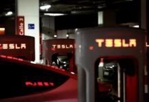 Exclusive-Tesla faces EU skepticism over automated-driving tech, records show