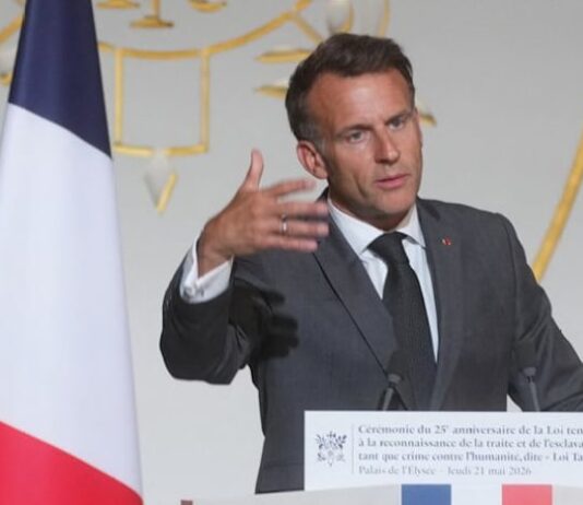 France’s Macron announces €1.5 billion for quantum computing, advanced microchips