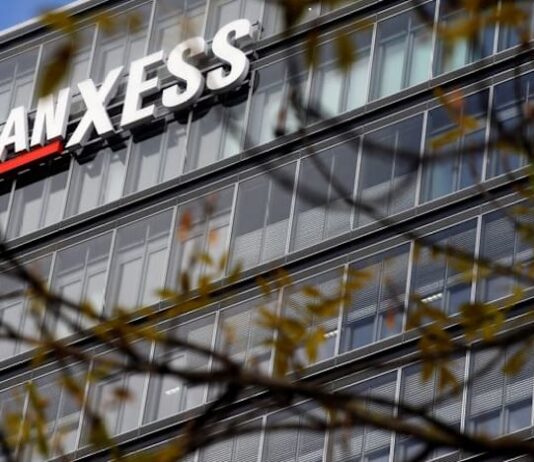 Lanxess sees oil price in range of $100-$110 per barrel