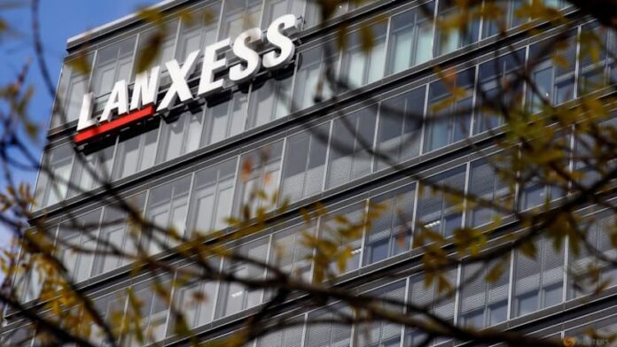Lanxess sees oil price in range of $100-$110 per barrel