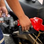 Oil tumbles nearly 7% as US and Iran seen moving closer to deal