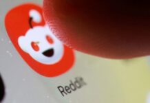 Reddit rallies as AI‑driven ad growth fuels strong revenue outlook
