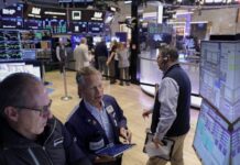 Stocks fall as US bond yields rise, oil eases after latest Iran war headlines