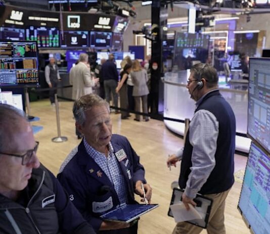 Stocks fall as US bond yields rise, oil eases after latest Iran war headlines