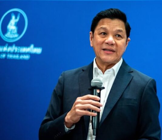 Thai growth likely to top 3% over next 1-2 years on new investments, minister says