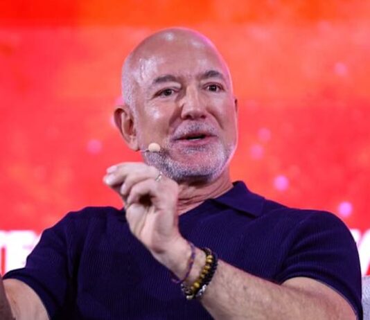 AI will lead to labour shortages, Jeff Bezos says at VivaTech
