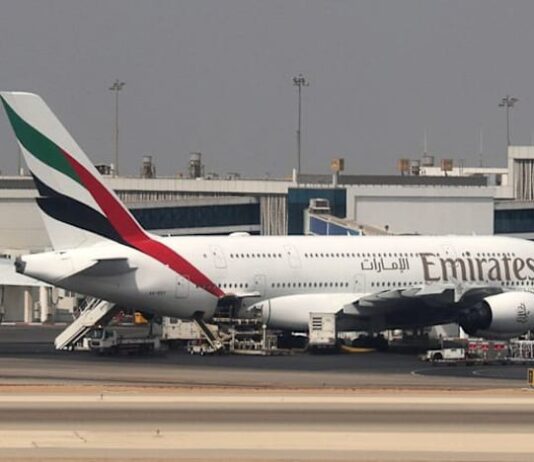 Airbus to inspect 16 A380s after cracks found on plane wings