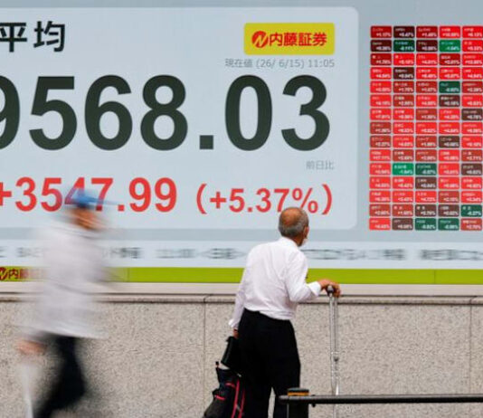 Asia markets temper US-Iran deal optimism as oil prices plunge