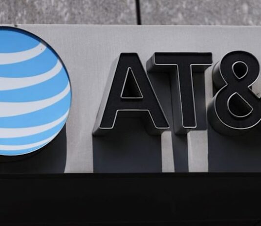 AT&T names Jennifer Biry as CFO from 2027, Desroches to retire