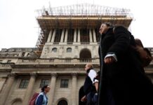 Bank of England faces calls from UK lawmakers to ease stablecoin plans