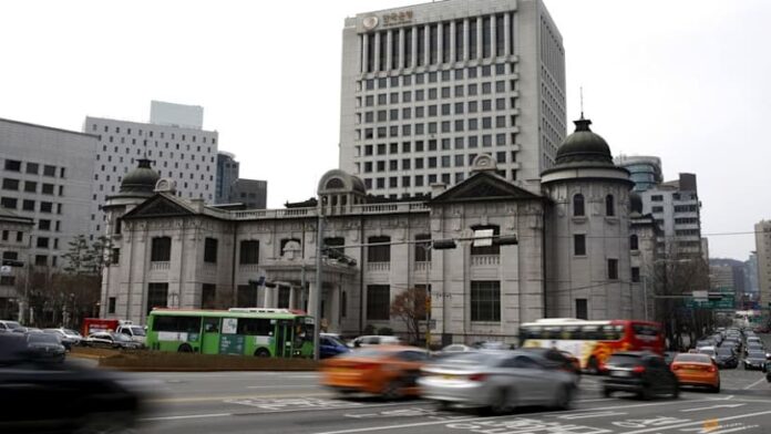 Bank of Korea board member raises concerns about house prices, leveraged stock investments