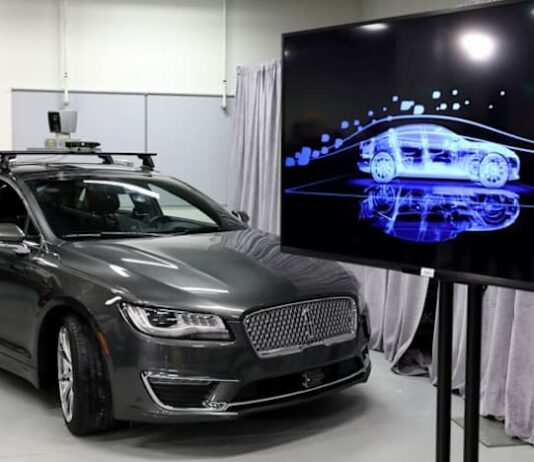 BlackBerry lifts annual revenue forecast as QNX unit powers growth