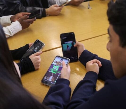Britain to ban social media for under-16s