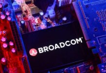 Broadcom forecasts quarterly revenue above estimates on strong AI chip demand