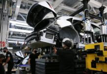 EV maker Lucid to cut about 18% of US workforce, COO Winterhoff exits