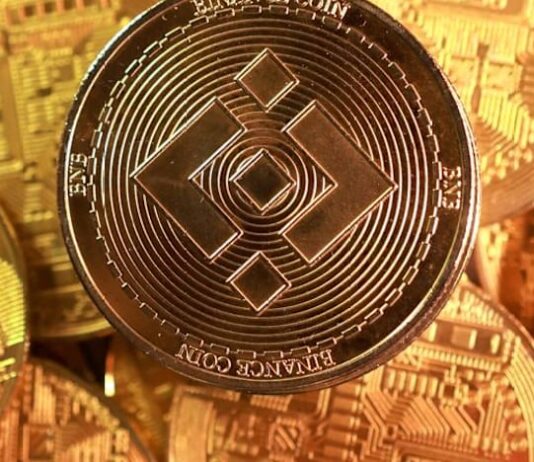 Exclusive-Binance vows to stay in Europe despite licence setback
