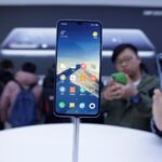 Global smartphone market faces record annual decline as chip crunch worsens