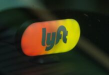 Lyft, Uber sue New York City to block driver retention law