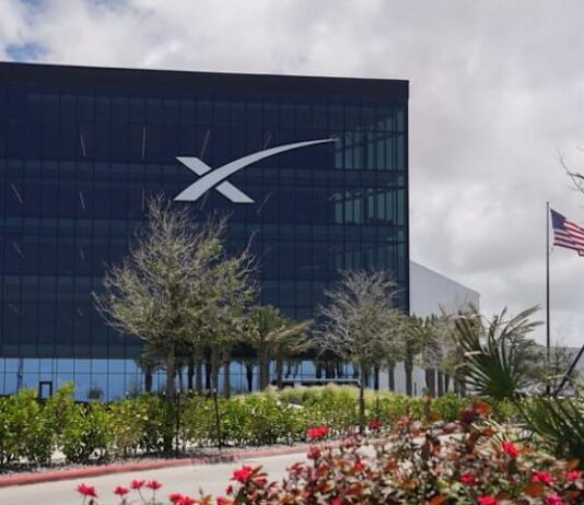 Musk’s SpaceX prices record US$75 billion IPO at US$135 a share