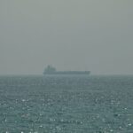 Oil steadies as US and Iran agree to halt attacks