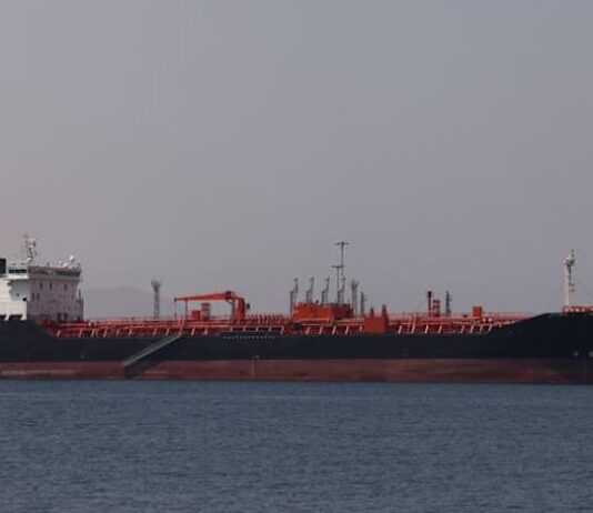 Oil steady as investors weigh renewed US-Iran fighting