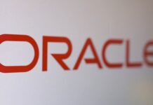 Oracle beats fourth-quarter revenue estimates