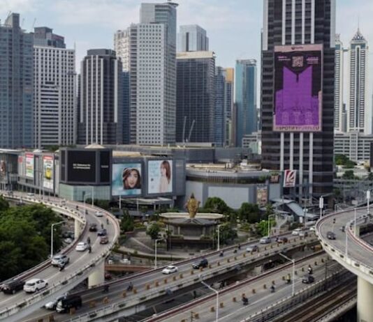 Philippine central bank raises policy rate by 25 basis points