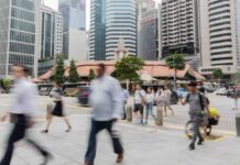 Singapore workers lag global, regional peers in workplace engagement; under-35s more disaffected, study finds