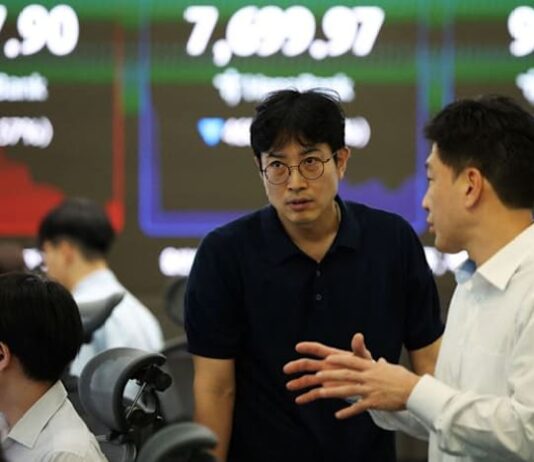 South Korean chip shares rally after Micron’s upbeat earnings