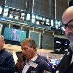 Trading Day: War clouds and tech wobbles