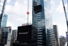US tech megacaps slide as SpaceX extends slump, AI expense concerns grow