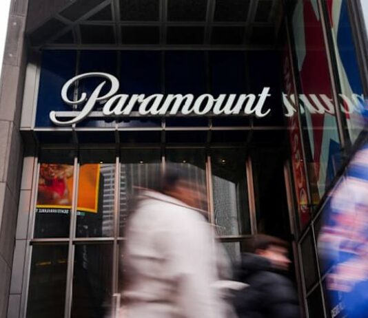 Analysis:US state officials fear Paramount-Warner deal will squeeze local movie theaters