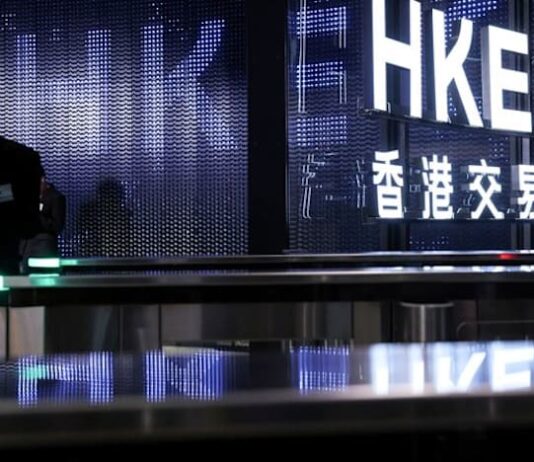 Apple supplier Luxshare leads lukewarm IPOs in Hong Kong as investors get picky