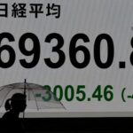 Asian shares fall as chipmakers drag; US jobs data looms