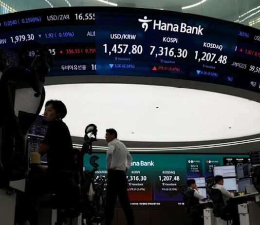 Asian stock rout deepens on AI worries ahead of tech earnings
