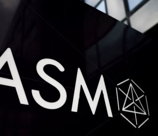 ASM International names KPN’s Chris Figee as new CFO
