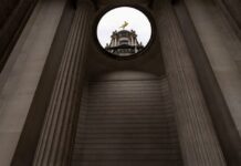 Bank of England sees growing risks to financial stability from AI