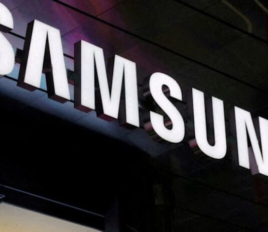 Exclusive-Samsung cuts US jobs, offers relocations ahead of HQ move