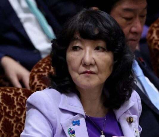 Japan finance minister says ready to respond on yen, in contact with US authorities