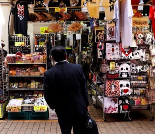 Japan June core CPI rises 1.6% yr/yr