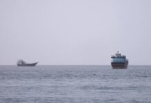 Oil prices sink as US-Iran pause fuels fresh Hormuz hopes