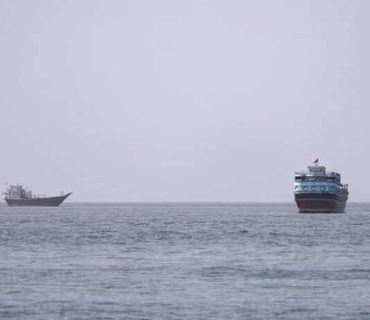 Oil prices sink as US-Iran pause fuels fresh Hormuz hopes