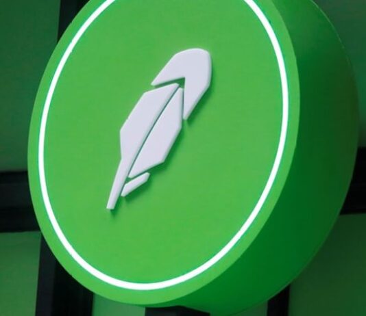 Robinhood quarterly profit rises on strong trading activity