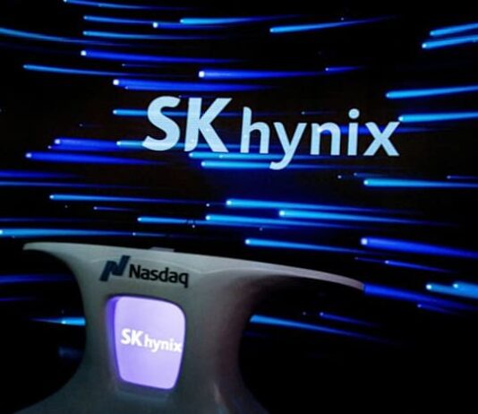 SK hynix’s record profit misses forecasts, shares slump 11% despite robust AI chip demand