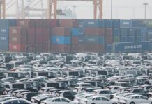 South Korea export growth seen easing but chip boom to hold