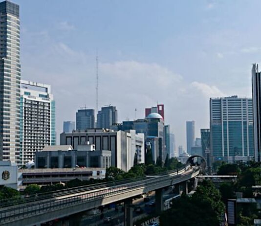 S&P maintains Indonesia credit rating, saying fiscal strains could be temporary