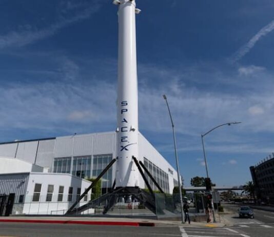SpaceX gets $1.6 billion US Space Force order for 18 Falcon 9 launches